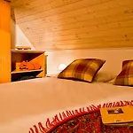 Schlosspark 4*