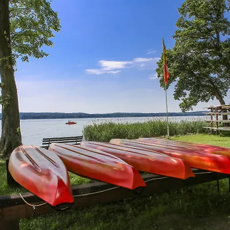 Schlosspark Tatil parkı 4*