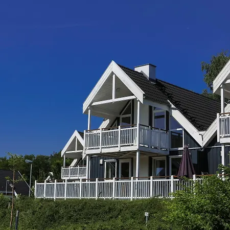 Schlosspark Holiday park 4*