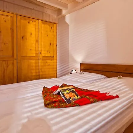 Schlosspark Tatil parkı Bad Saarow