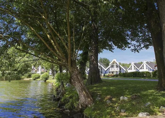 منتزه العطل شلوسبارك باد سارو